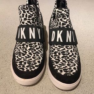 DKNY Platform Sneakers Sz 9.5